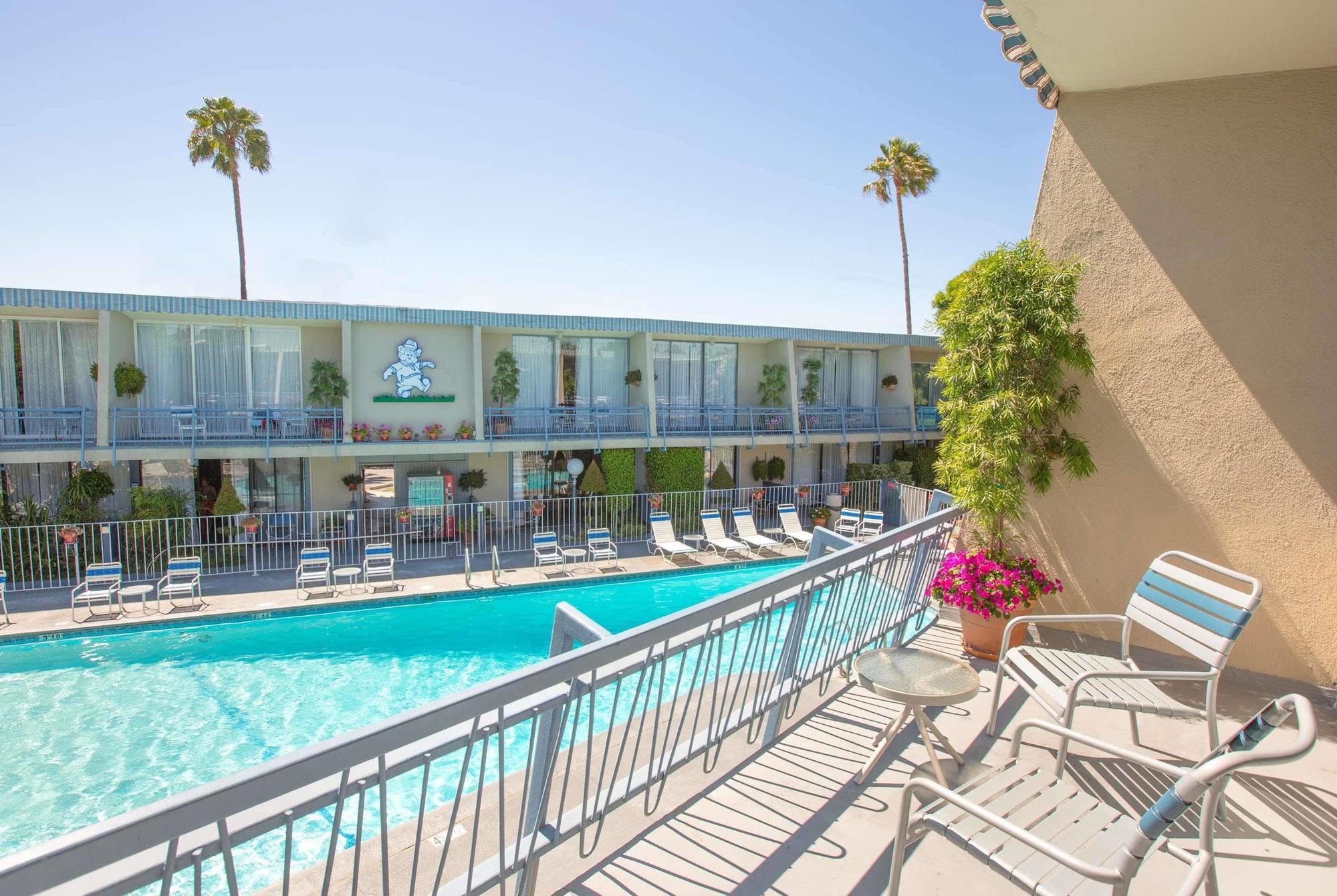 Travelodge Hotel At Lax Los Angeles Exteriér fotografie