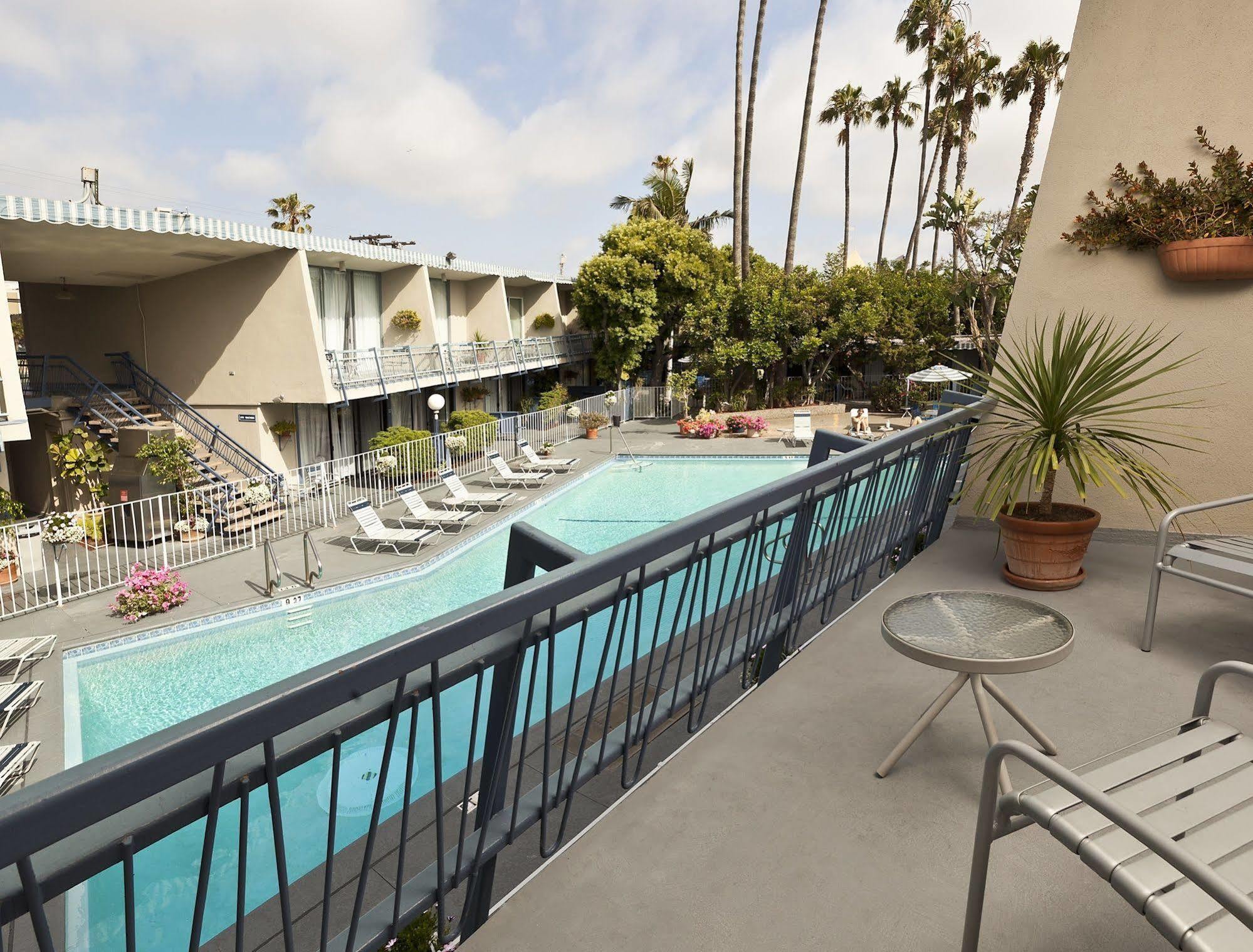 Travelodge Hotel At Lax Los Angeles Exteriér fotografie